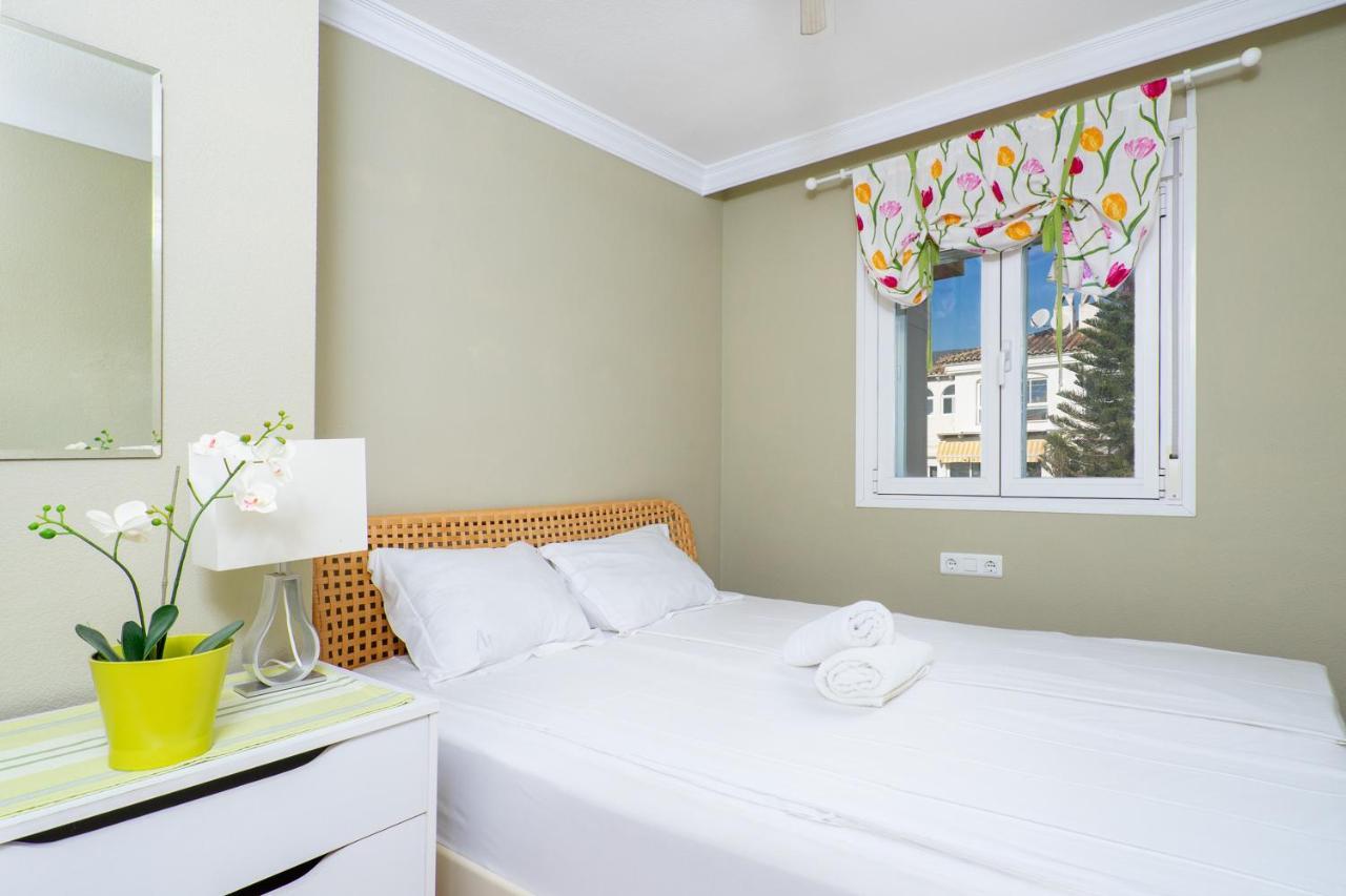 Penthouse With Sea View Near Puerto Marina By Costarentals - Ref 08