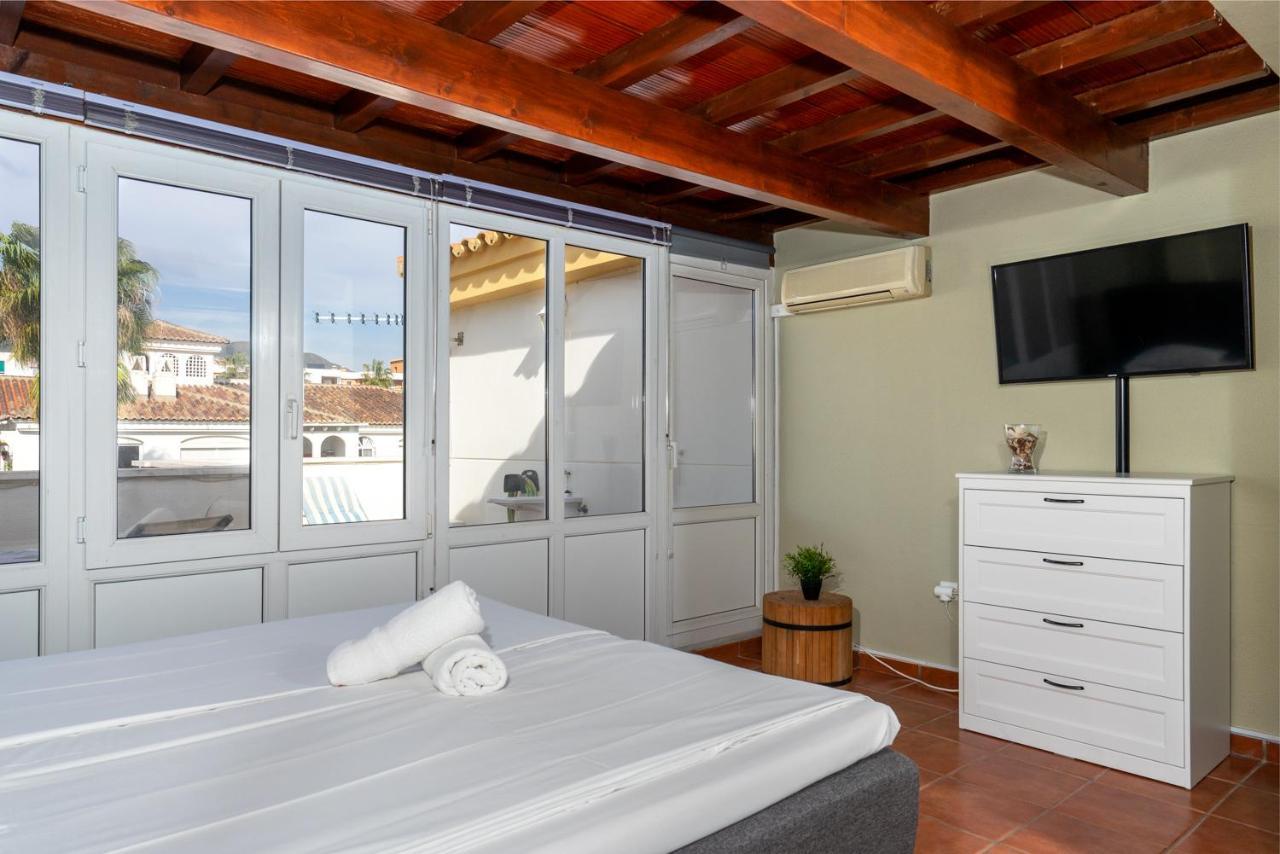 Penthouse With Sea View Near Puerto Marina By Costarentals - Ref 08 *