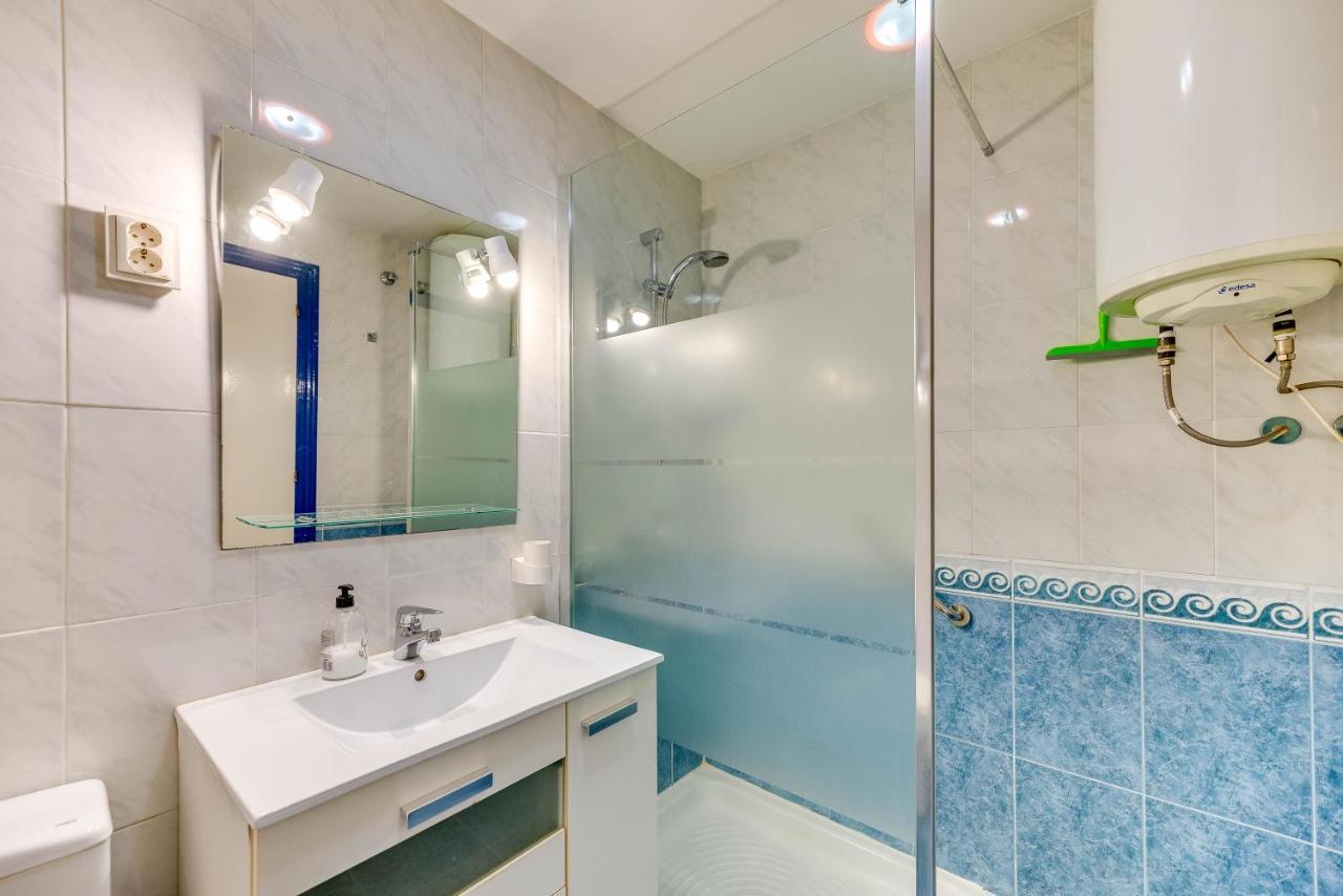 Appartement Homeforguest Bright In La Carihuela Near The Torremolinos