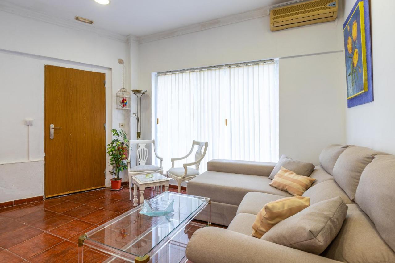 Vivienda En Calle La Luna * Torremolinos
