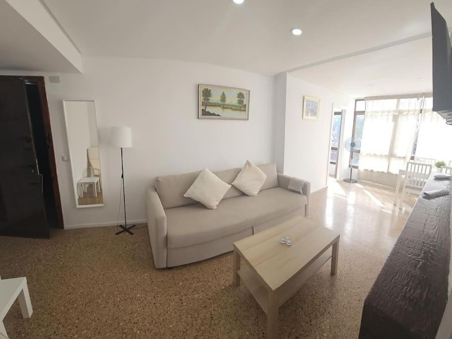 Apartment Nogalera Rainbow, 2-bedroom With Pool And Parking Torremolinos