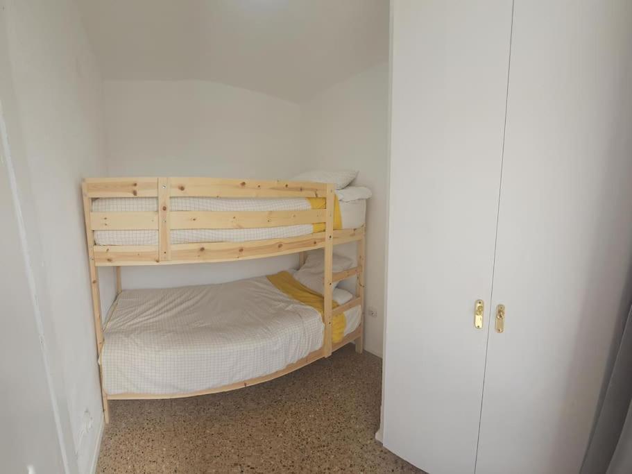 Nogalera Rainbow, 2-bedroom With Pool And Parking