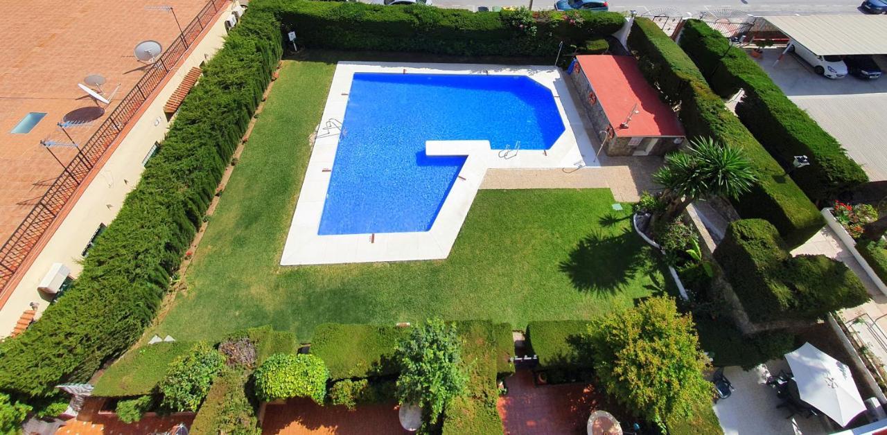 Acogedor En La Carihuela Con Plaza De Garaje Garantizada! Sol Montemar * Torremolinos