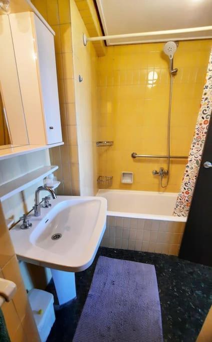 Carihuela 1 Bed Luxury Torremolinos