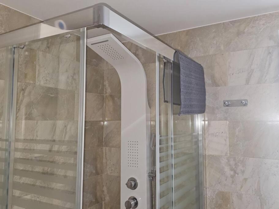 Symphony Sunrise, With Stunning Sea Views And Short Walk To The By Namaste Elite * Torremolinos