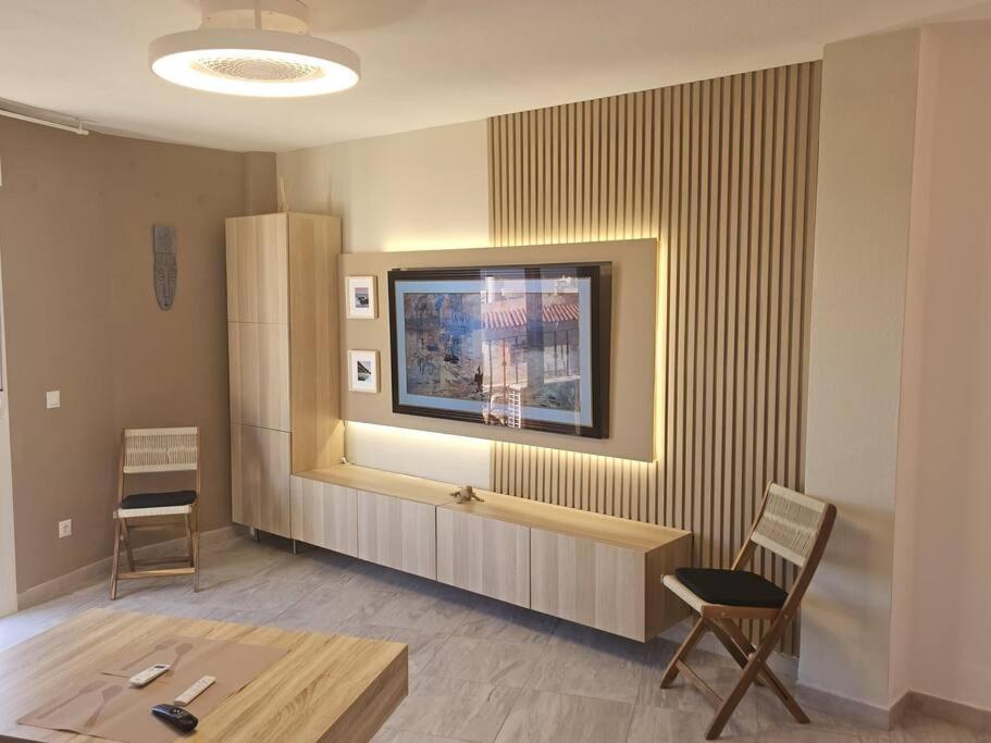 Symphony Sunrise, With Stunning Sea Views And Short Walk To The By Namaste Elite Apartment