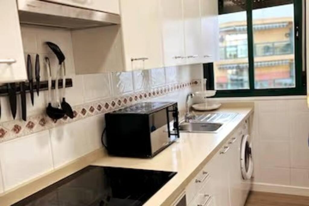 Appartement Equipado Bajondillo Playa-piscina 2hab *