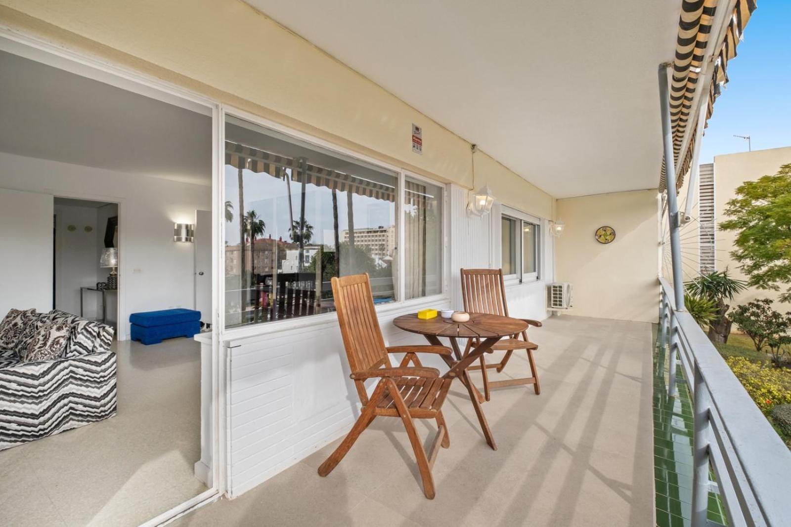 Piso Con 2 Habitaciones, 2 Terrazas Y Piscina Torremolinos