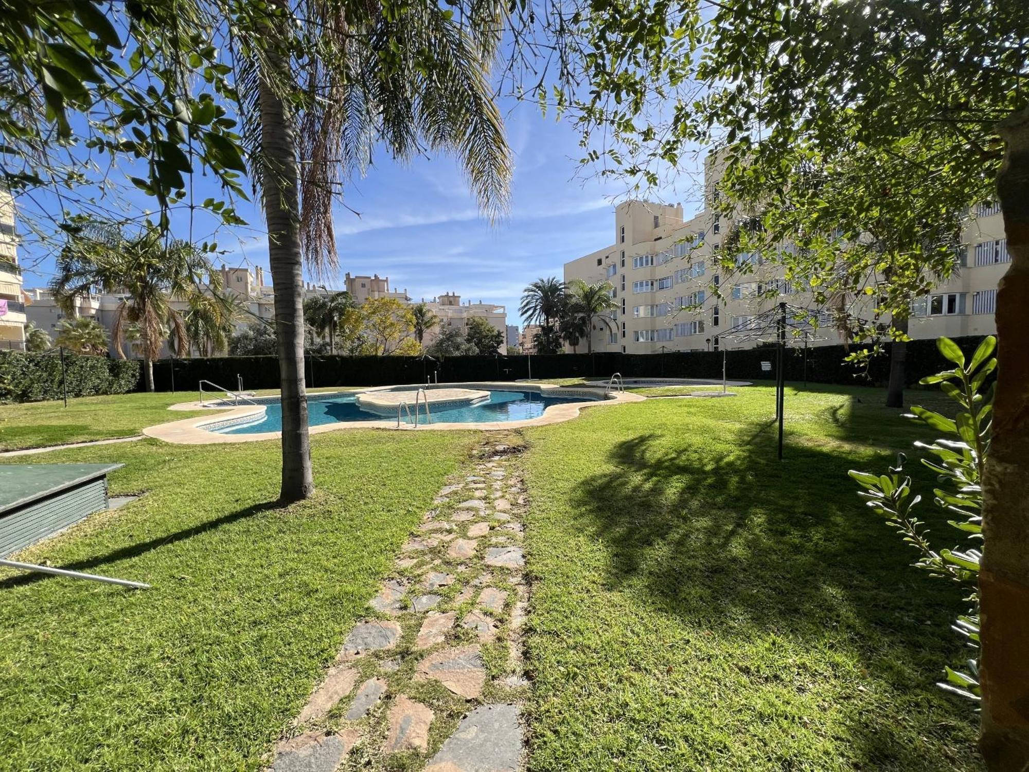 With Pool, Tennis & Gym By Homing *