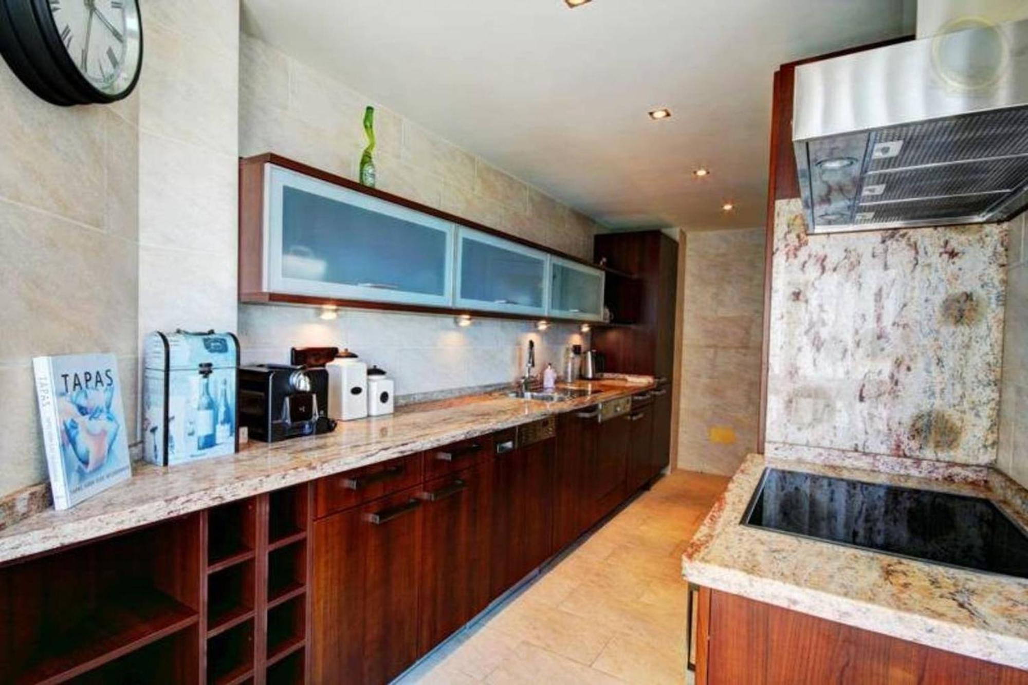 Apartment Luxury Penthouse 4 Bedrooms Facing The Sea *