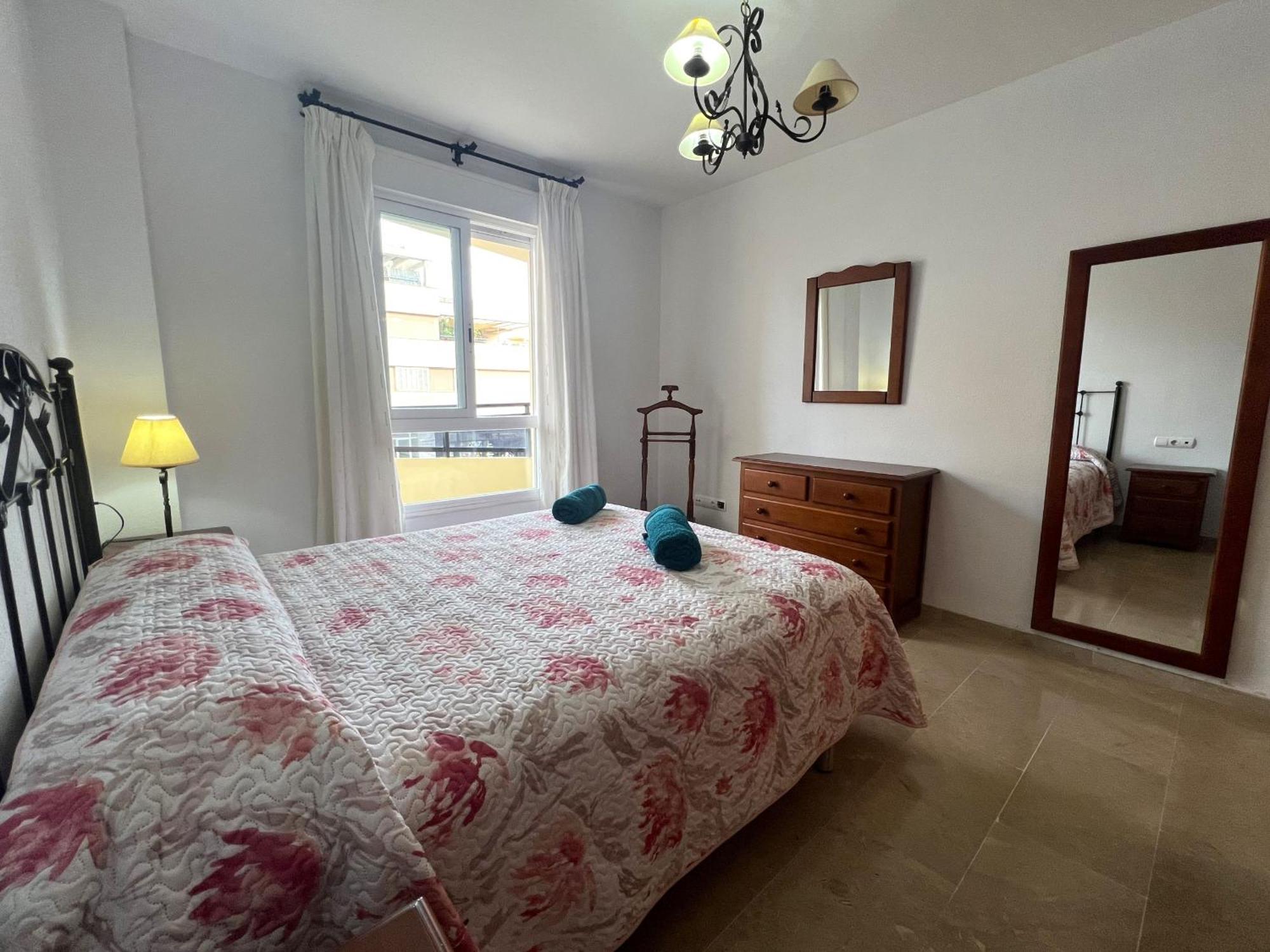 With Pool, Tennis & Gym By Homing Torremolinos
