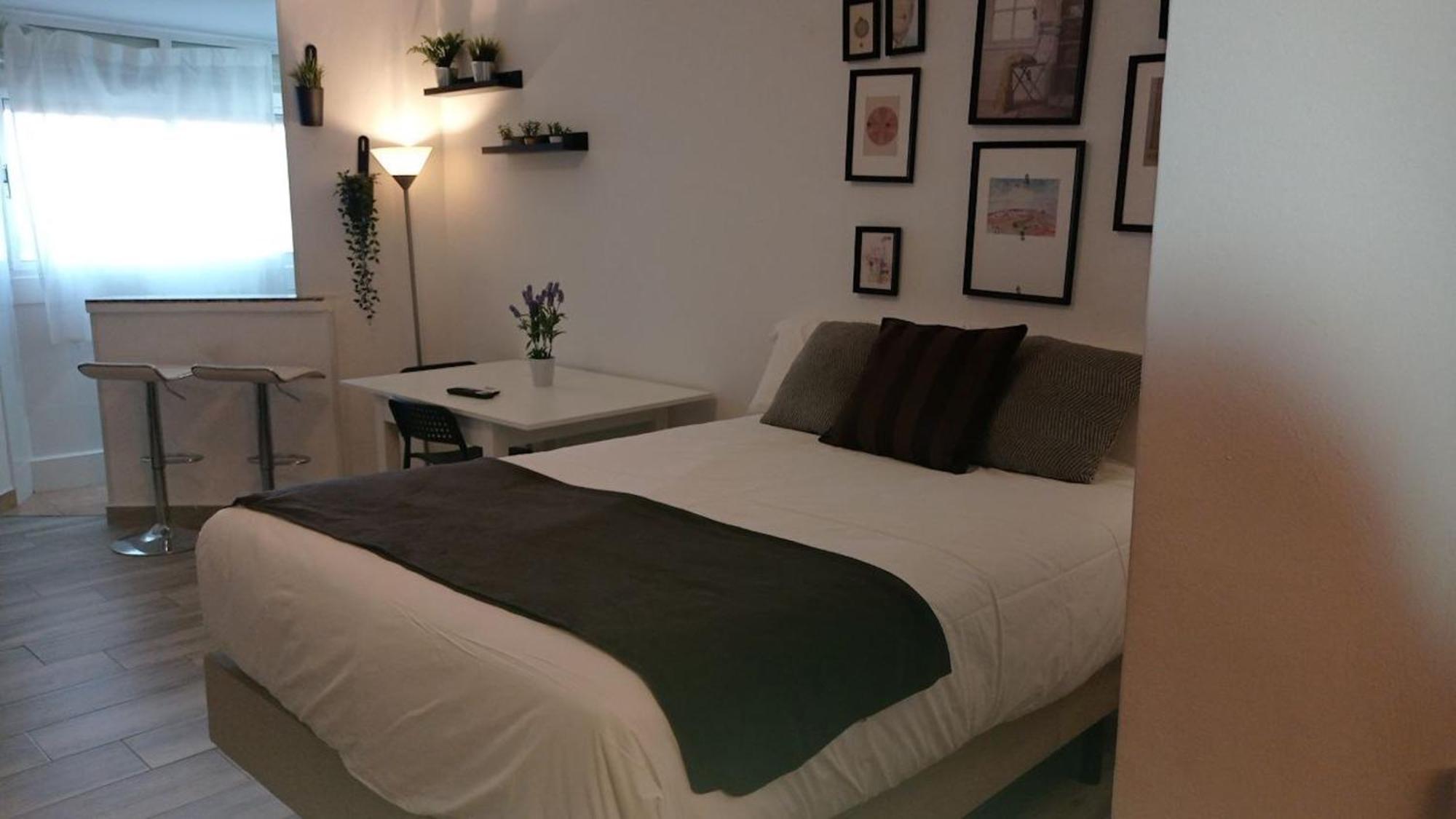Holidays2torremolinos: With Pool And Rooftop Terrace