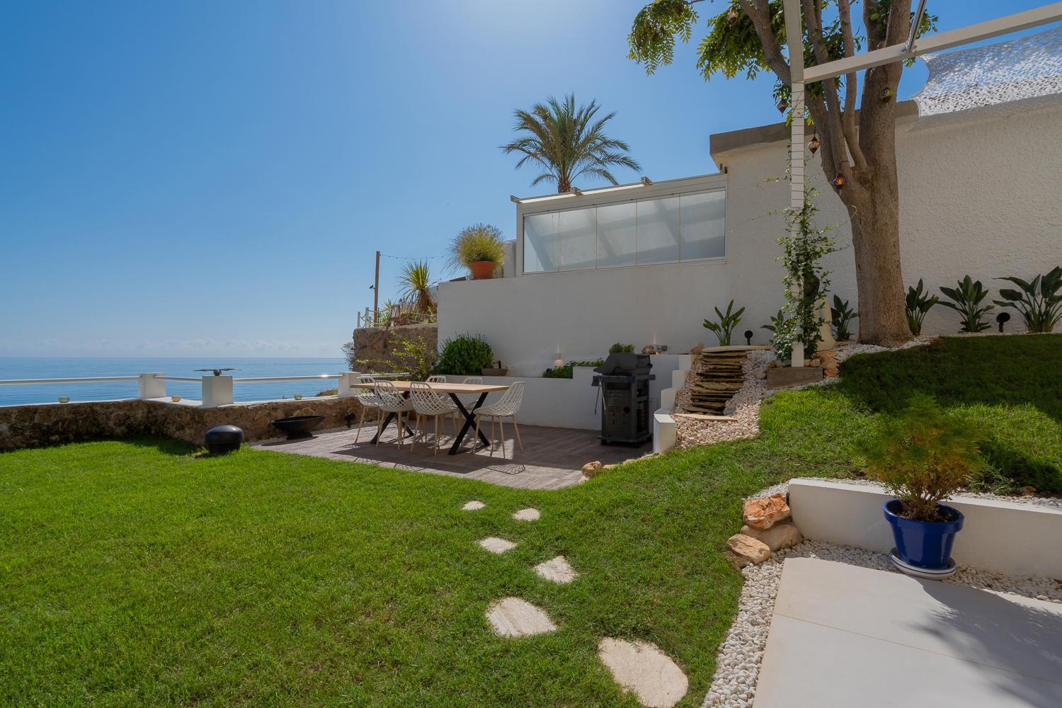 Apartment Seaside Tranquility And Urban Luxury - Stylish Duplex In W Jacuzzi *