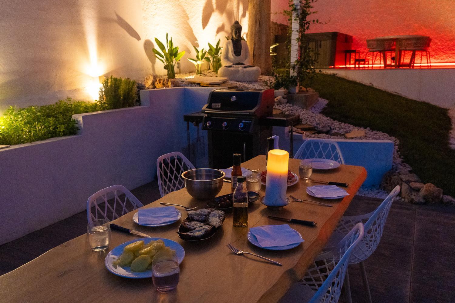 Apartment Seaside Tranquility And Urban Luxury - Stylish Duplex In W Jacuzzi Torremolinos