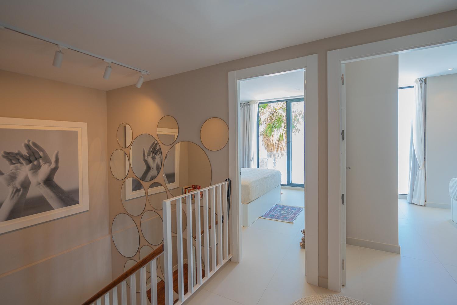 Seaside Tranquility And Urban Luxury - Stylish Duplex In W Jacuzzi Torremolinos