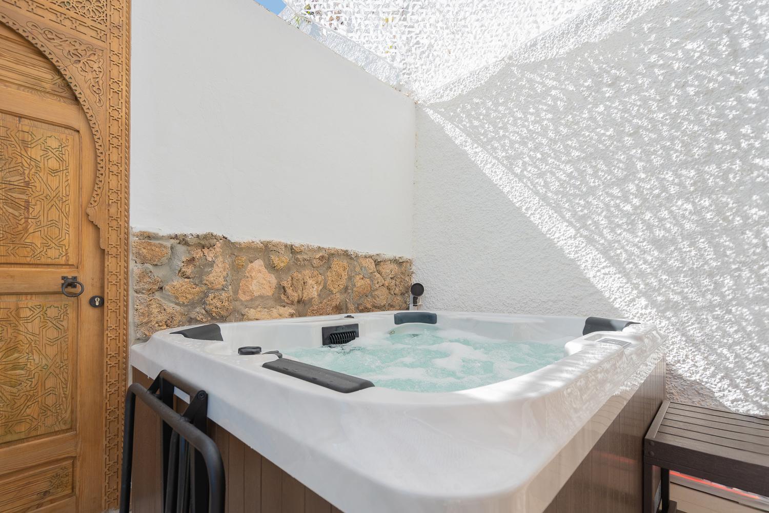Seaside Tranquility And Urban Luxury - Stylish Duplex In W Jacuzzi * Torremolinos