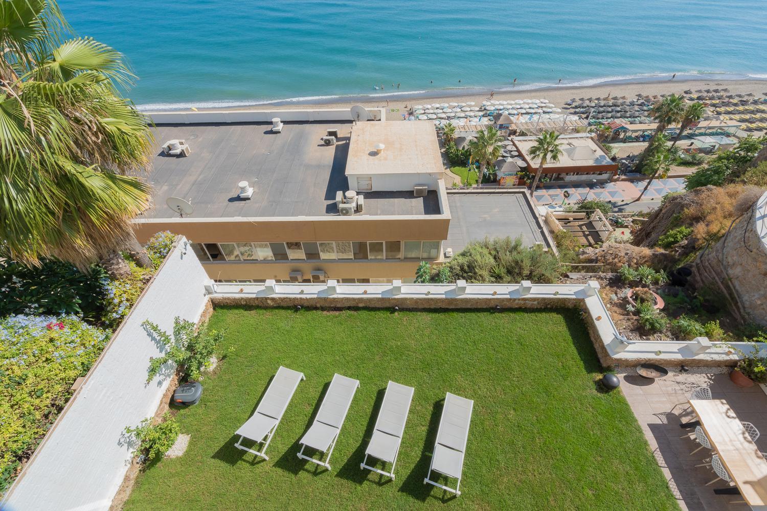 Apartment Seaside Tranquility And Urban Luxury - Stylish Duplex In W Jacuzzi