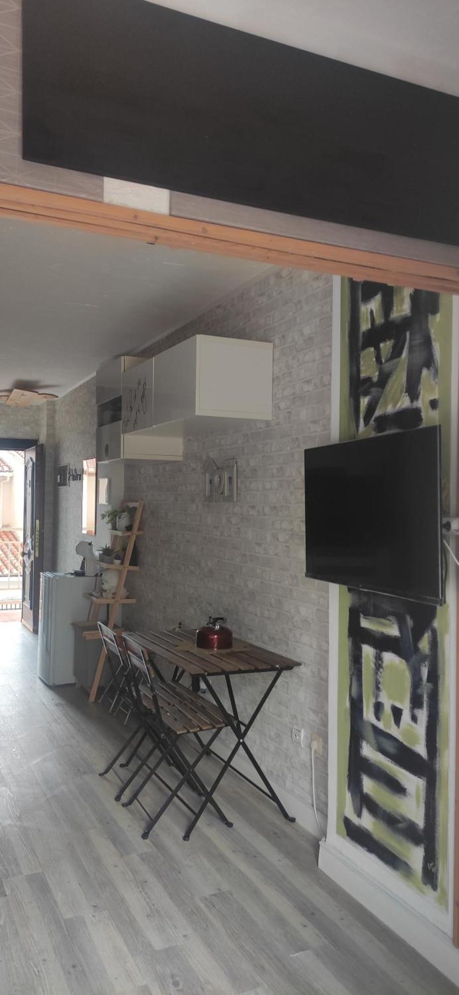 Saltillo Alto White Apartment *