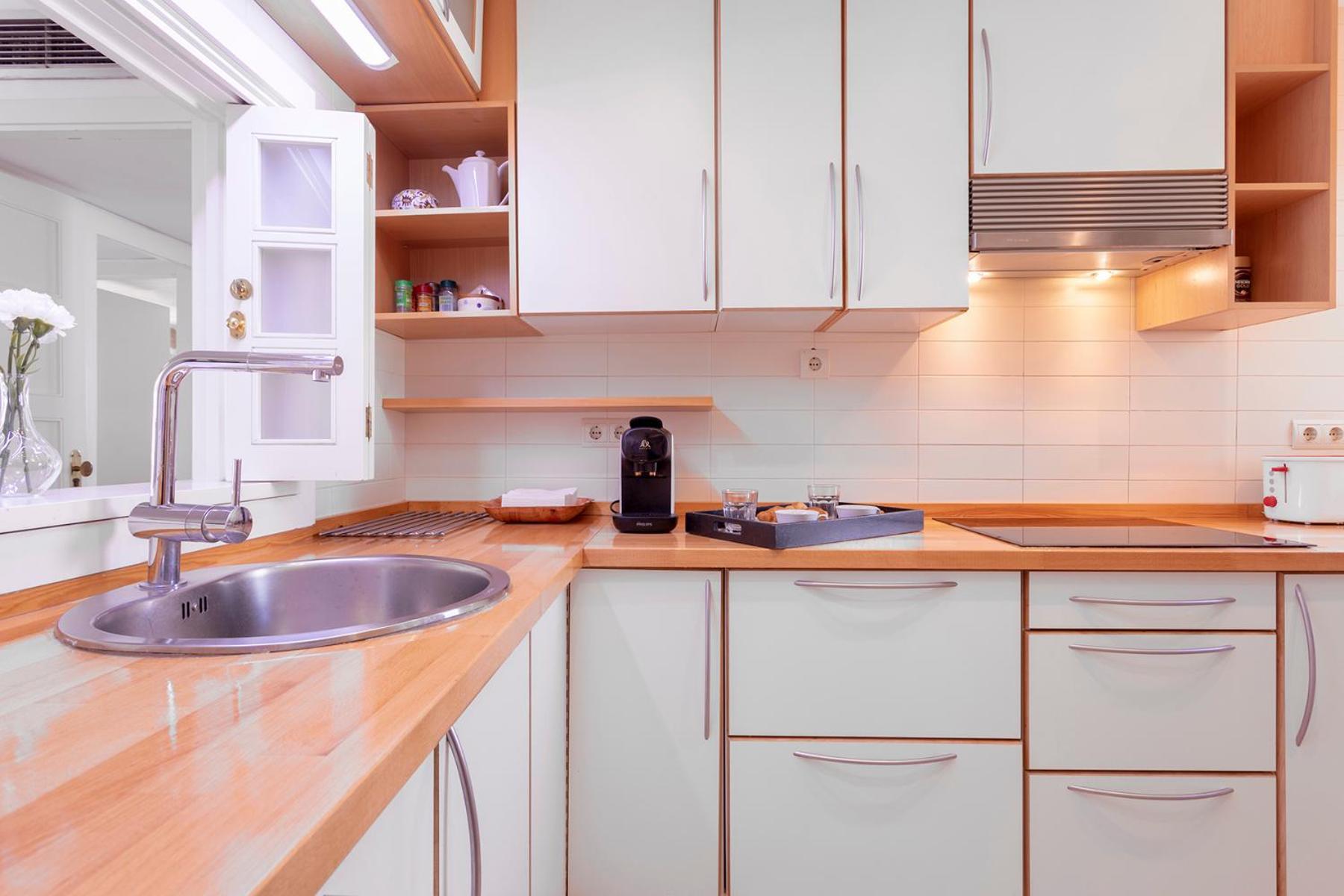 Playamar Flat In The With Pool, Tennis And Paddle Court, Gardens * Torremolinos