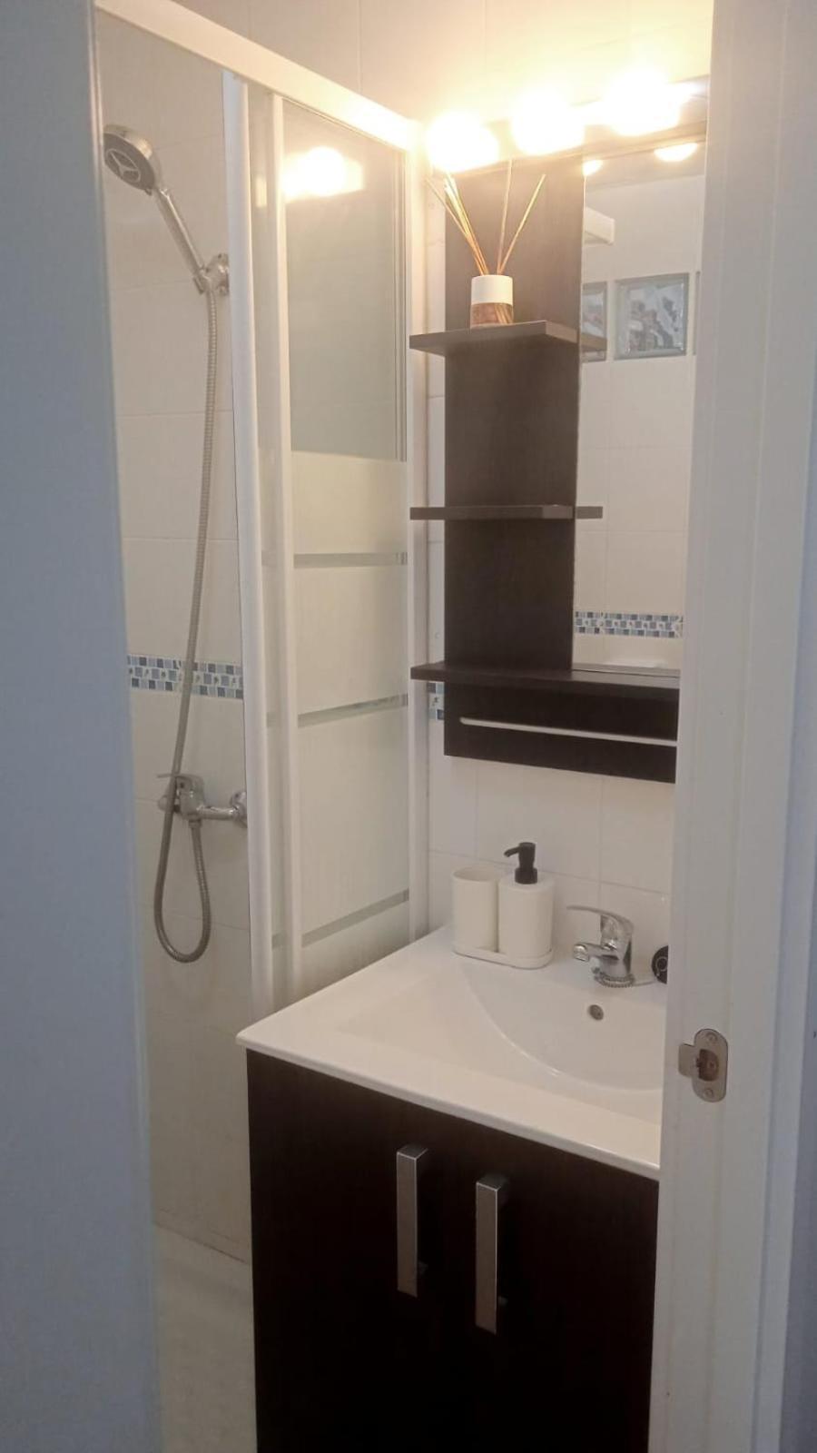 Apartment #409 Near Beaches &free Wifi