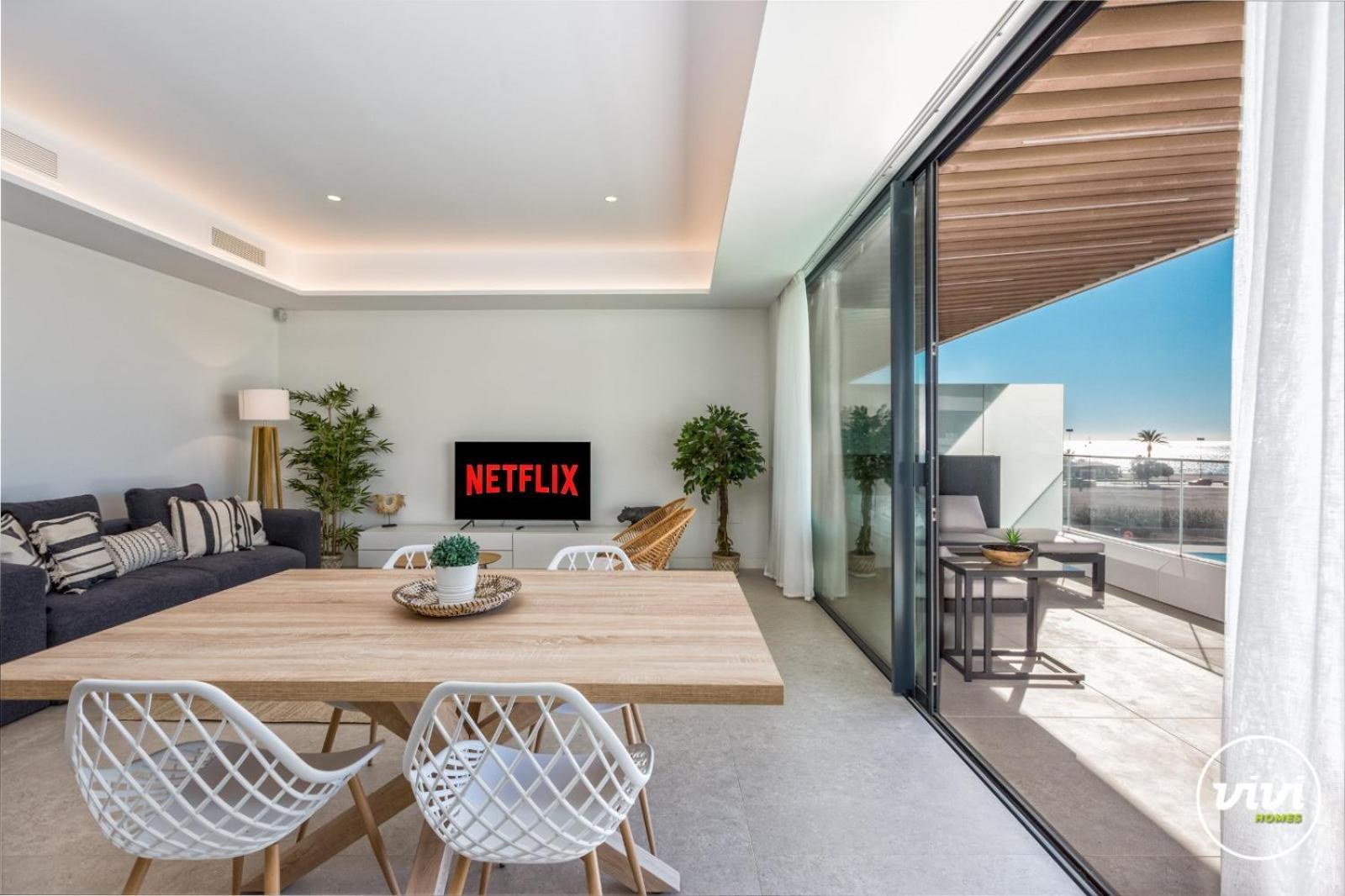 Vivi Homes - Bambu Pool, Gym, Sauna & Apartamento *