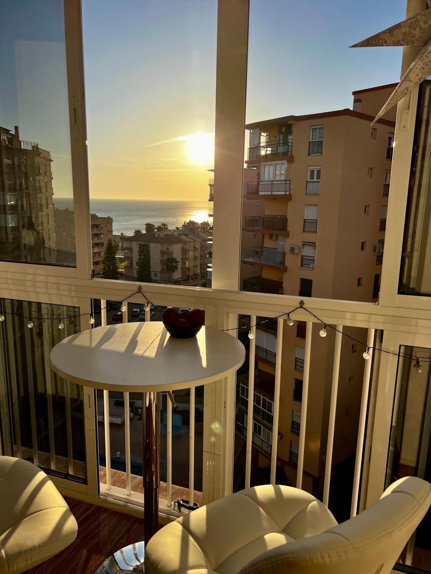 First Line Beach, Tenniscourt And Pool Apartment Torremolinos