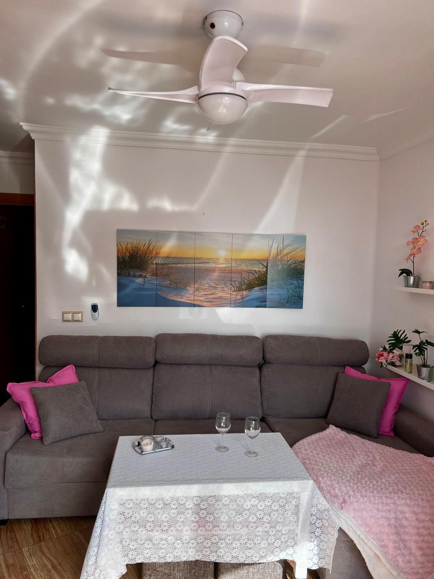 Apartment First Line Beach, Tenniscourt And Pool Torremolinos