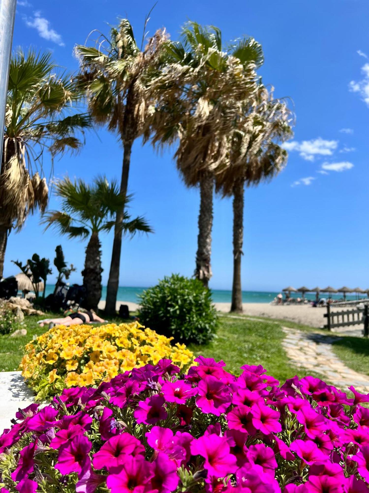 First Line Beach, Tenniscourt And Pool Apartment Torremolinos
