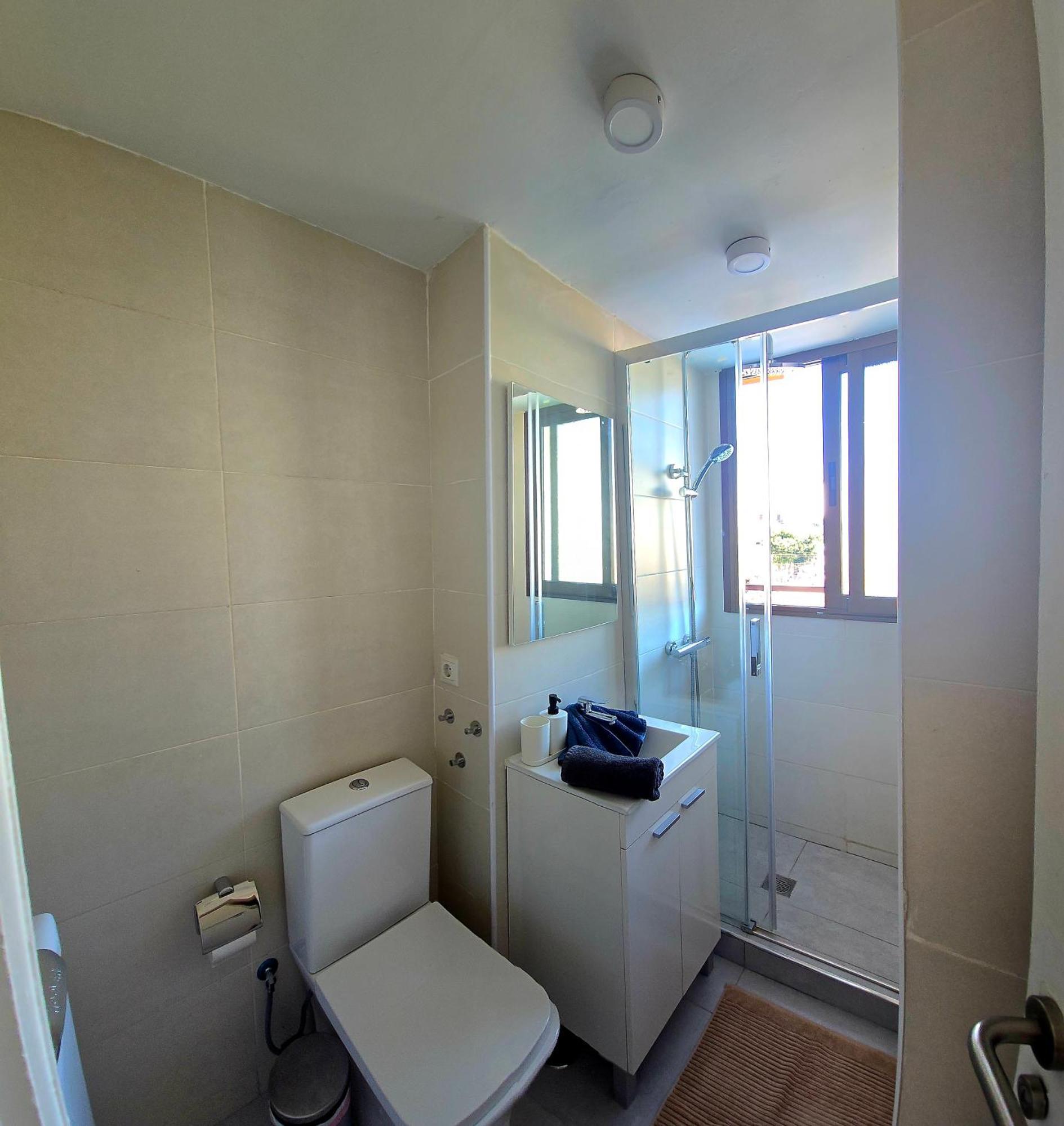 Nogalera Rainbow, 2-bedroom With Pool And Parking Torremolinos