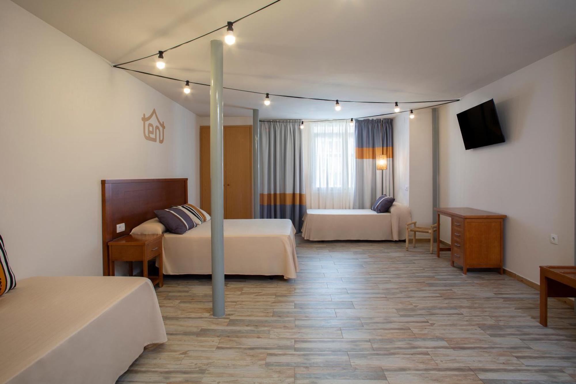Tent Hotel