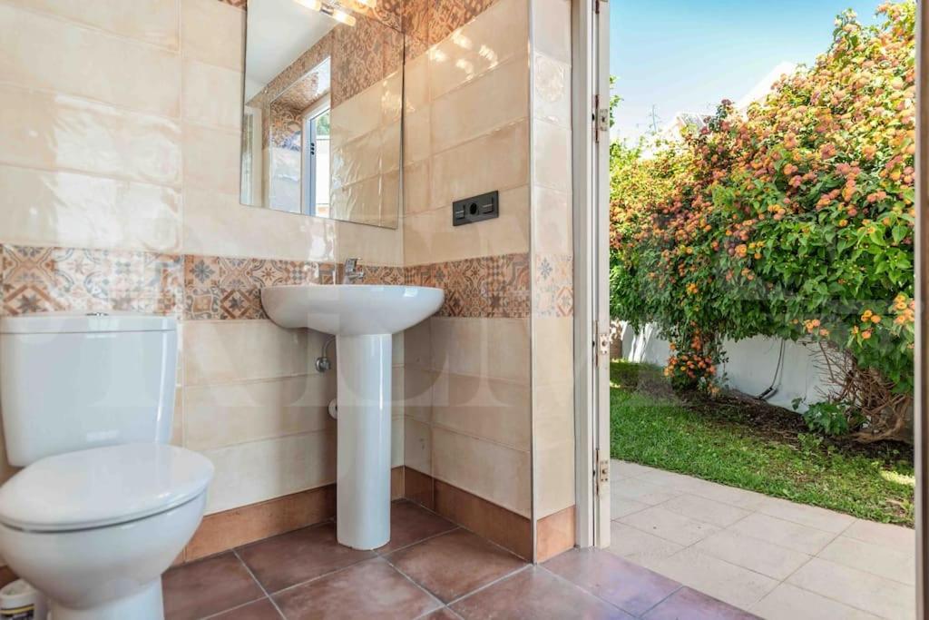 Holiday home Full House With Pool, Bbq And Garden By Rems Torremolinos
