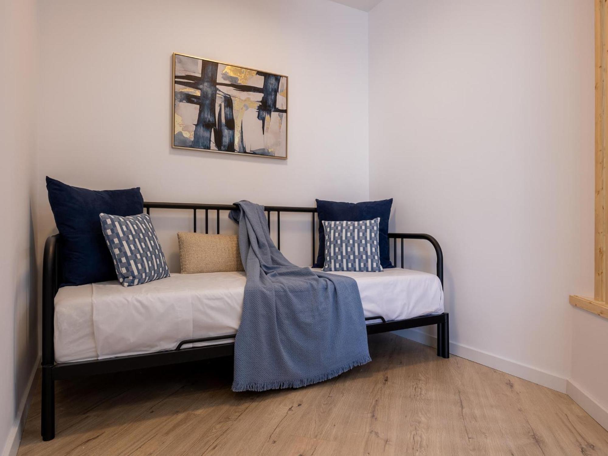 3 Pax Renovado Centro Wifi Ascensor Playa A 5 Min Parking Apartment Torremolinos