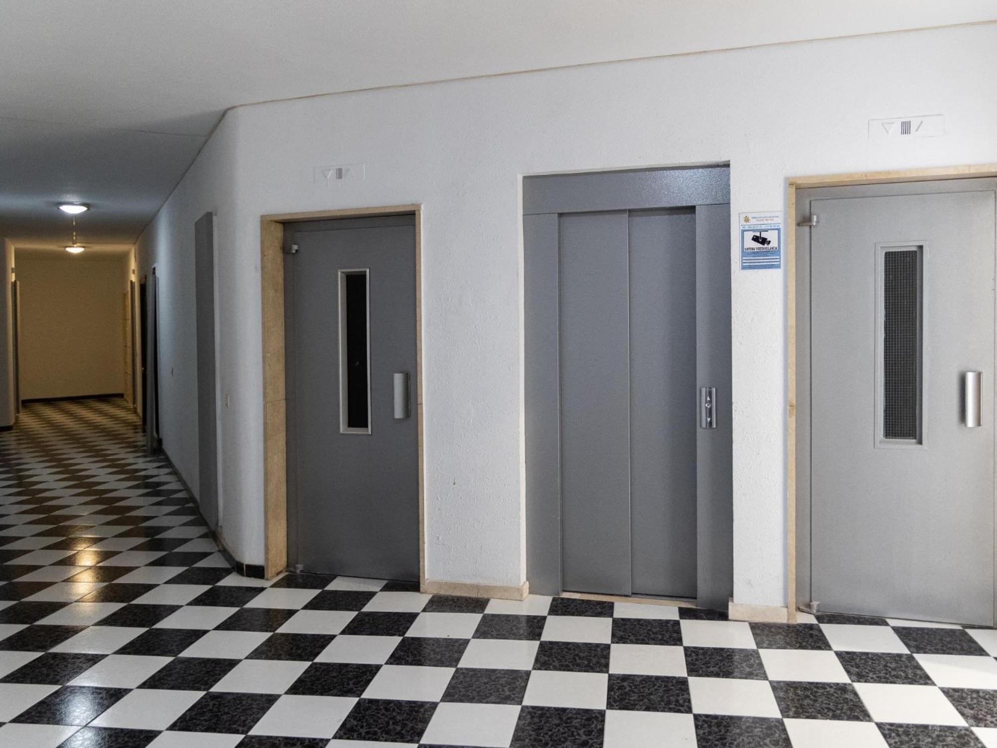 3 Pax Renovado Centro Wifi Ascensor Playa A 5 Min Parking * Torremolinos