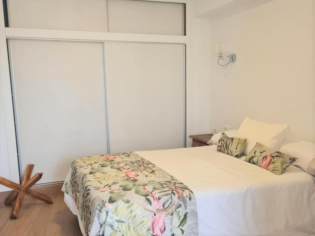 Apartamento Bajondillo Vistas Al Mar Con Piscina