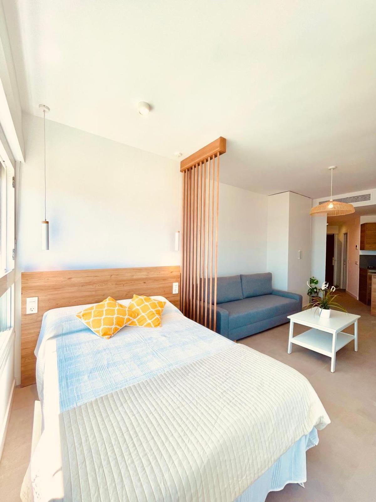 Panoramic Beach Apartment *