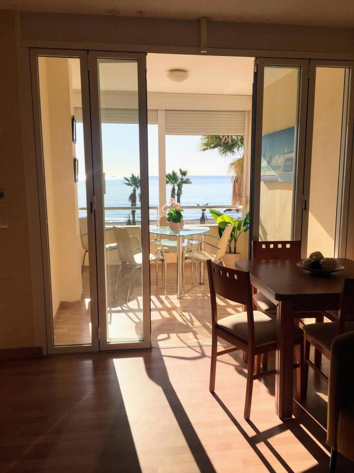 Tess Apartamento Frontbeach La Roca Chica