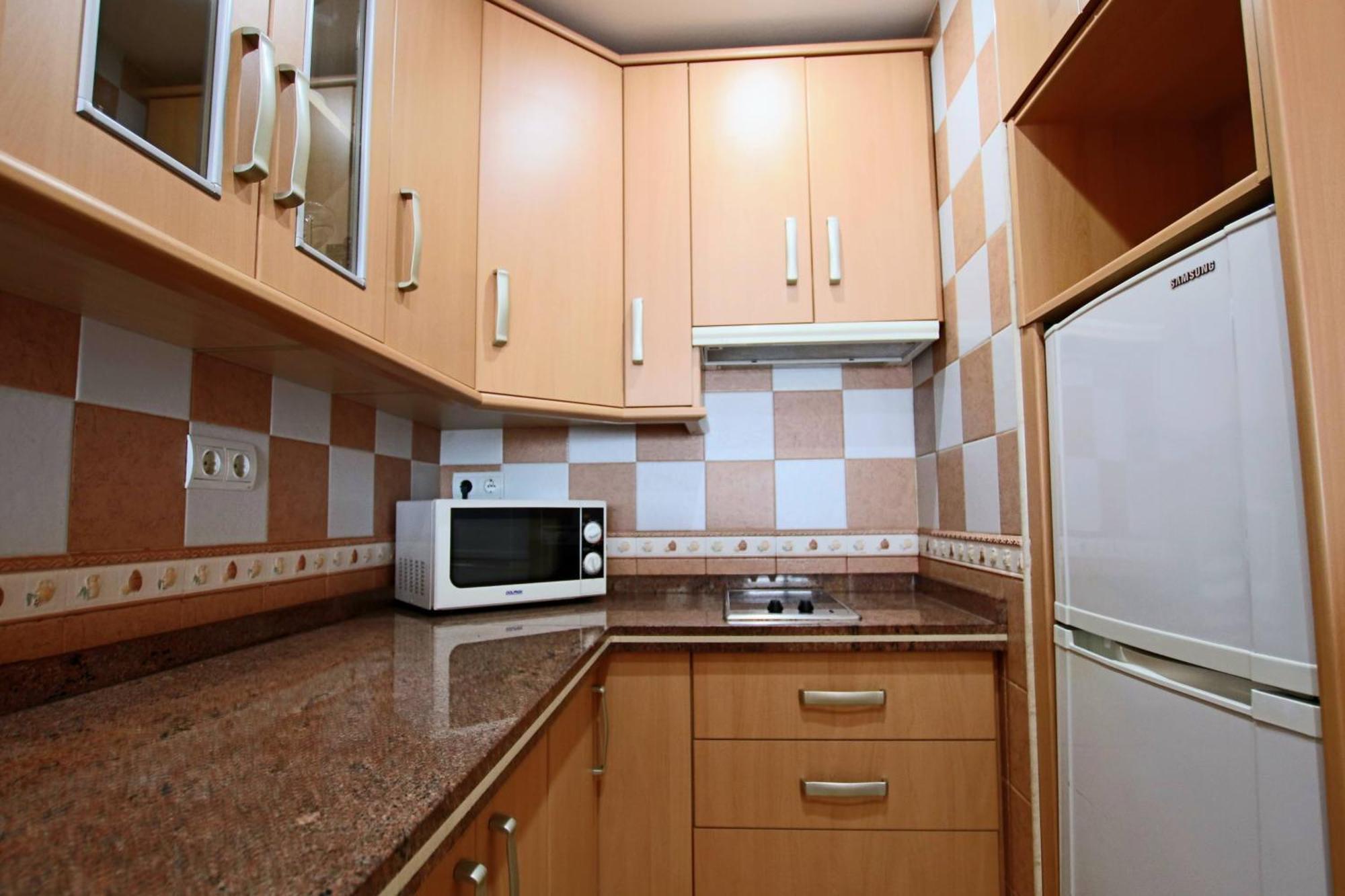 Tess Apartamento Frontbeach La Roca Chica * Torremolinos