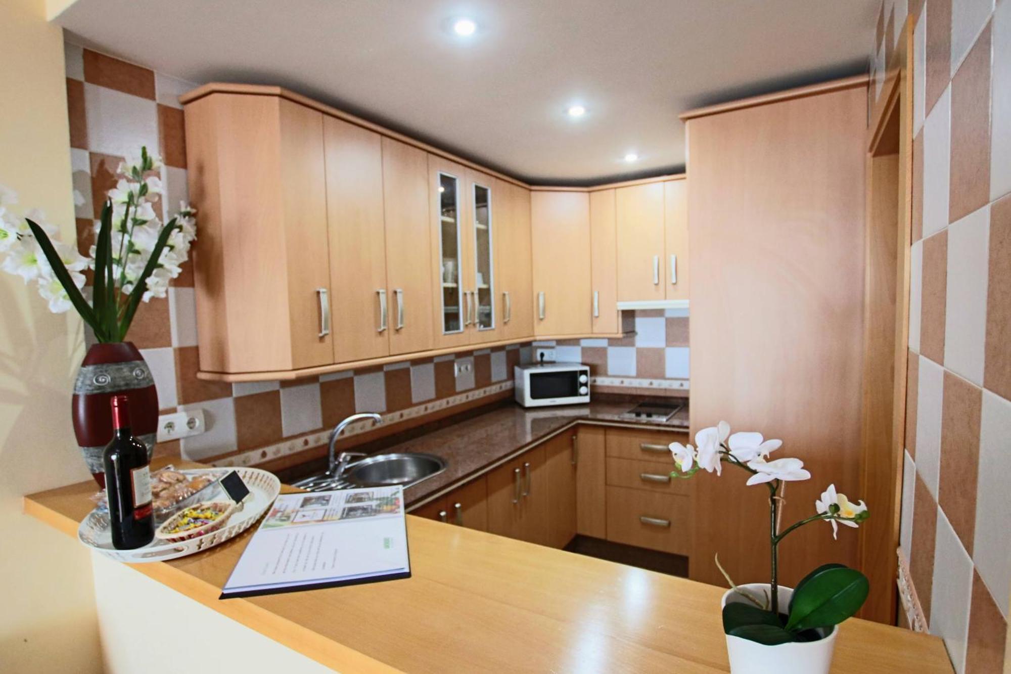 Tess Apartamento Frontbeach La Roca Chica *