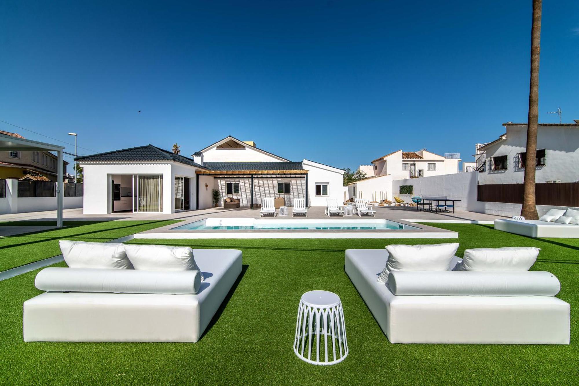 Villa Palm Tree 5 Bdr Pool & Bbq Torremolinos