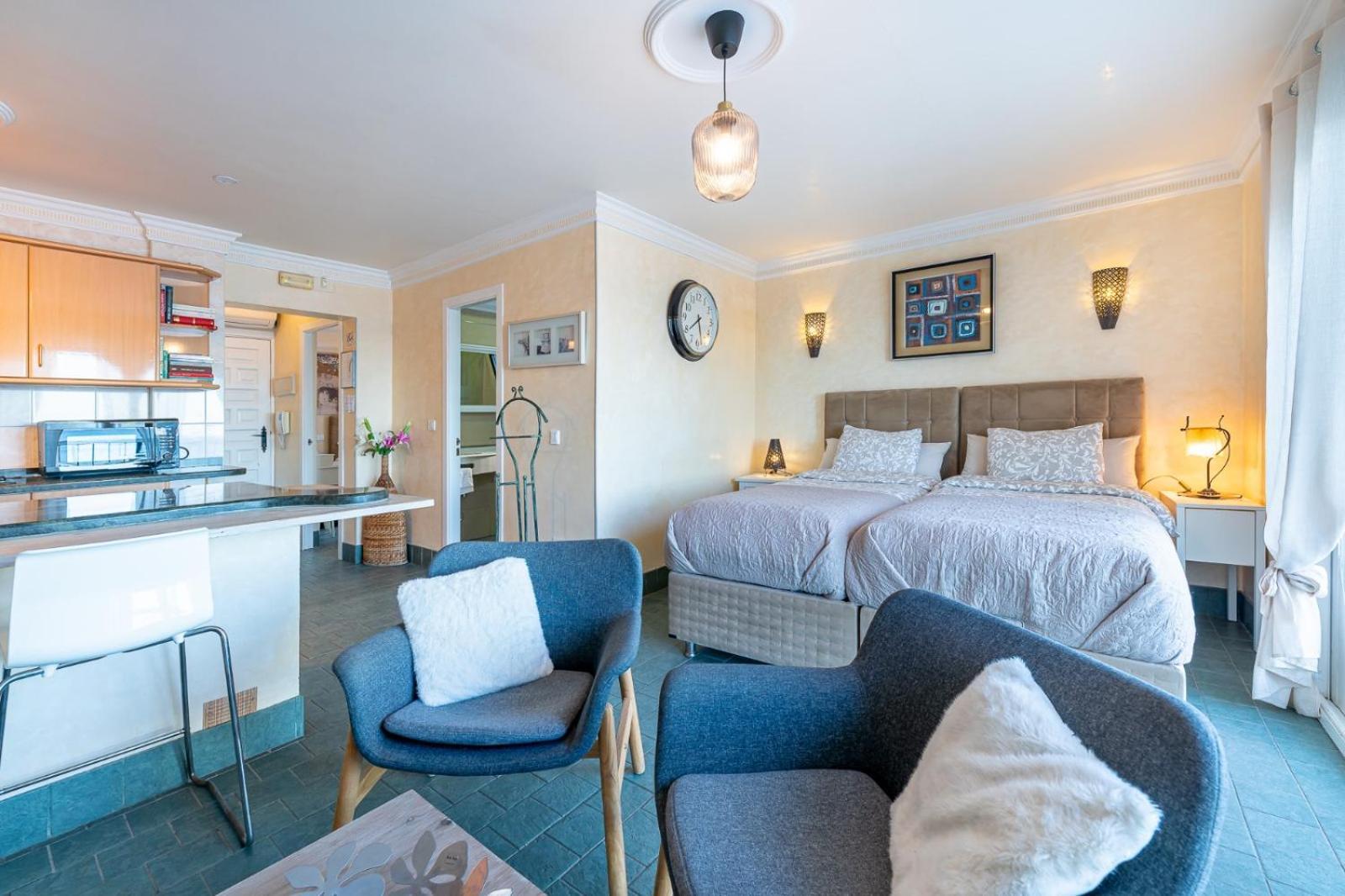 Apartment Hof Holland Carihuela *