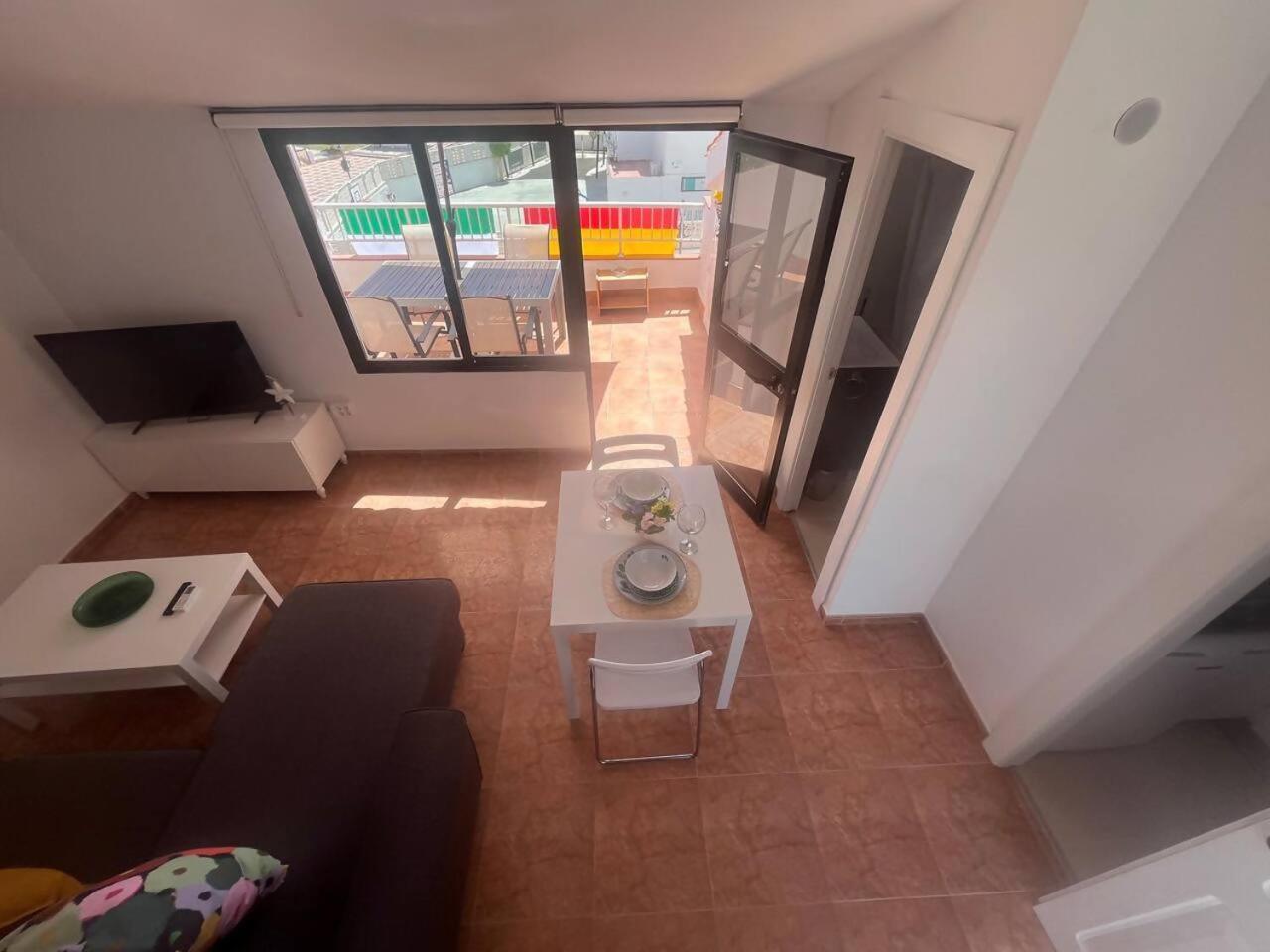 Lidia Planta 2, La Carihuela 1ª Linea Playa, Vistas Mar, Buhardilla 1 Dormitorio, 40 M2, 1-3 Huesped, Terraza, Wifi Apartment