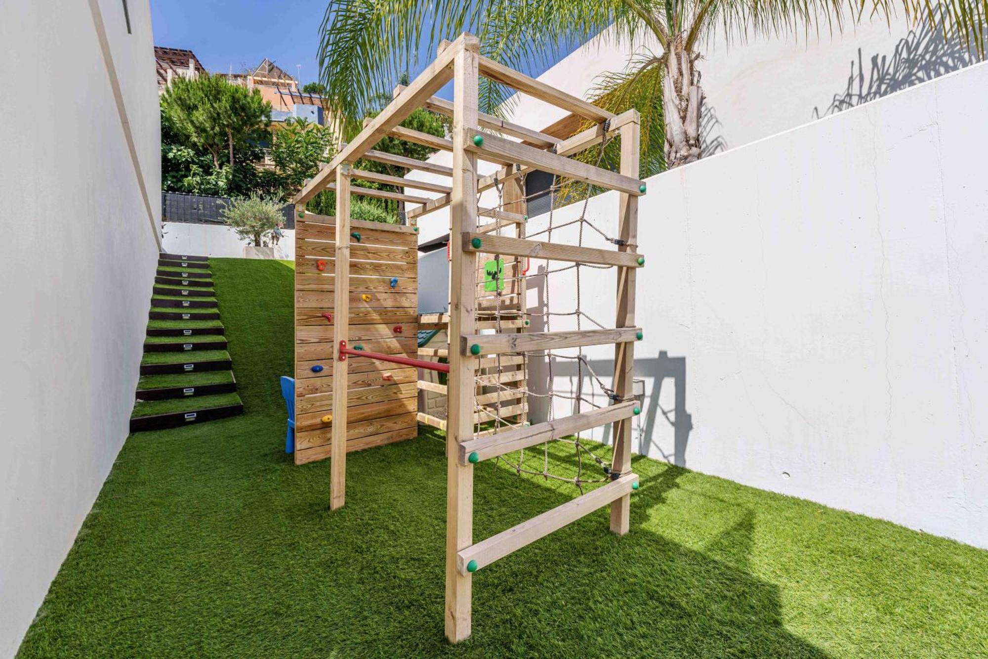 Fabulosa Foresta En Familias Con Piscina Privada Apartment *