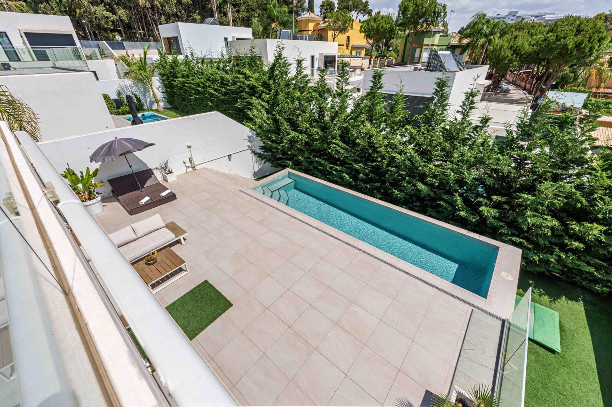 Fabulosa Foresta En Familias Con Piscina Privada * Torremolinos