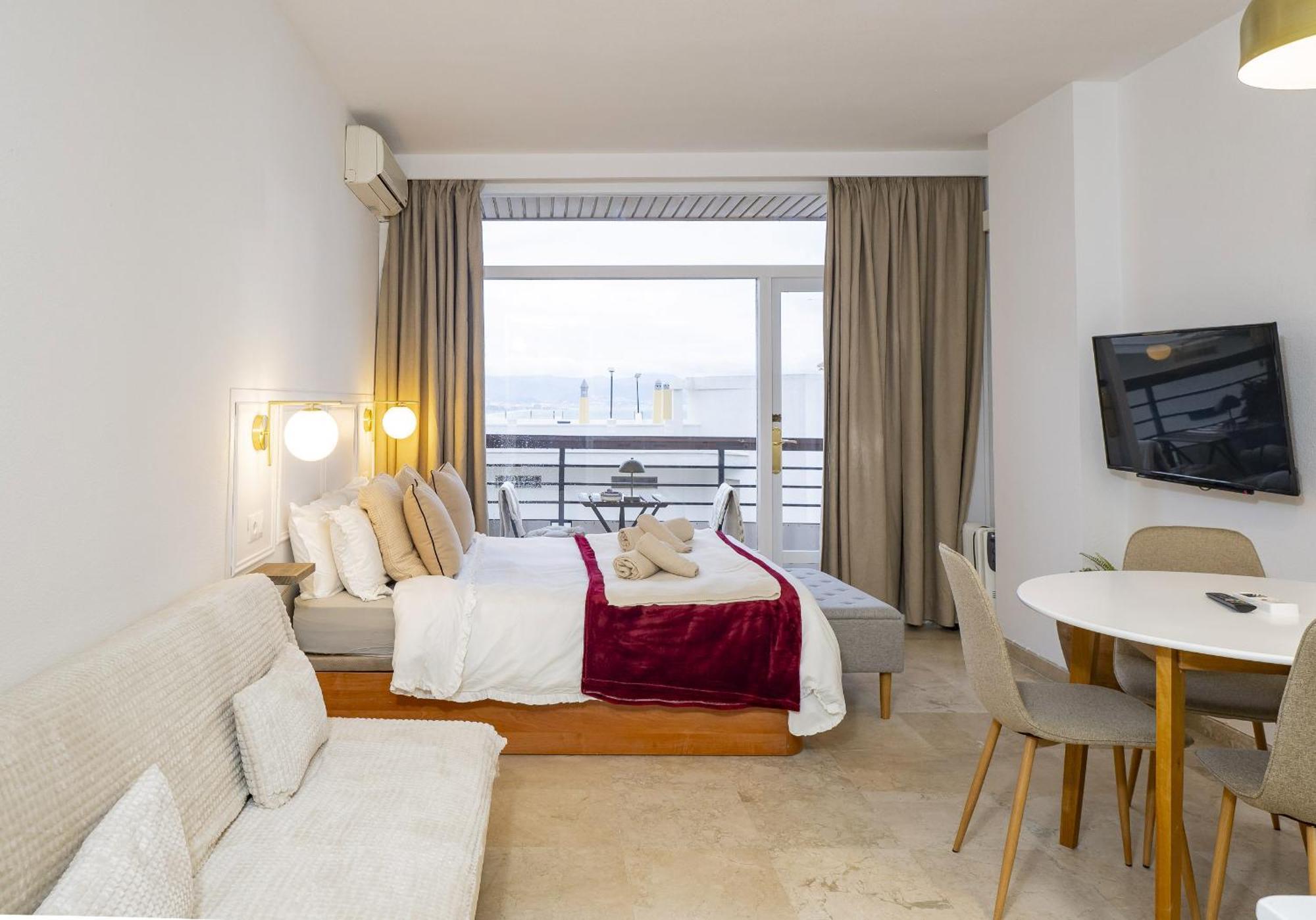 Cubo's Estudio Seaview Santa Clara 127 Apartment *