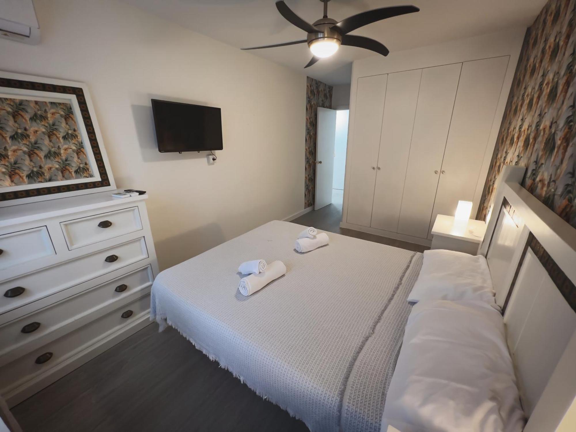 Apartamento Mrv Centro Piscina Y Parking Torremolinos