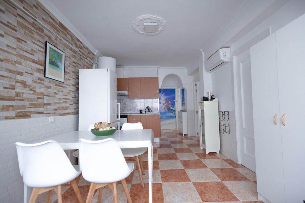 Piso Completo Cerca De Playa Y Estacion Tren Apartment *