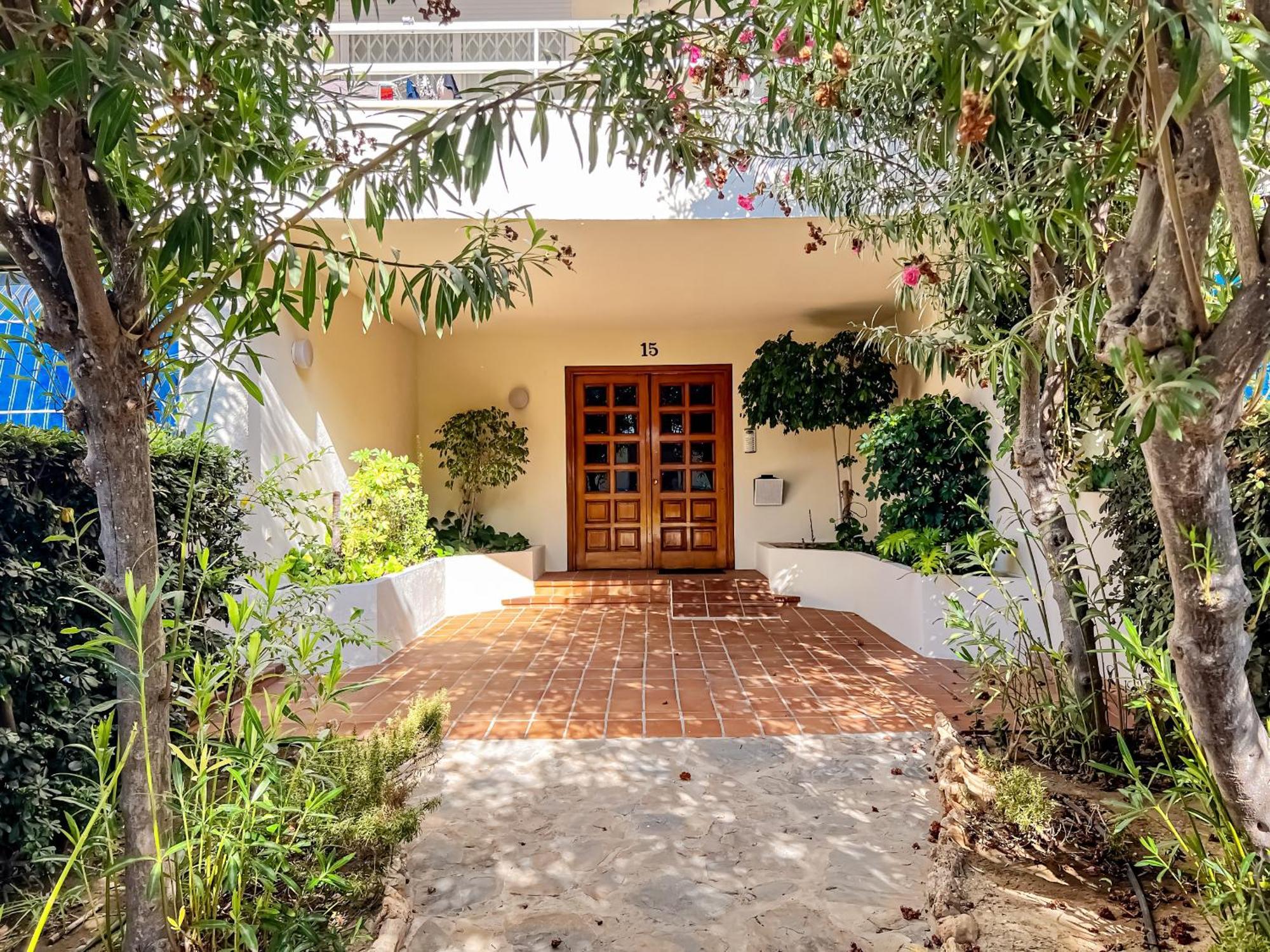 Aamos De Apartment