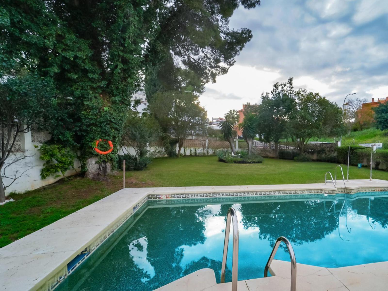 Playa La Carihuela Con Piscina Wi-fi Apartamento *