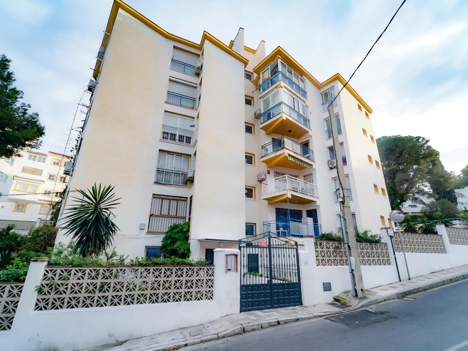 Playa La Carihuela Con Piscina Wi-fi Apartamento