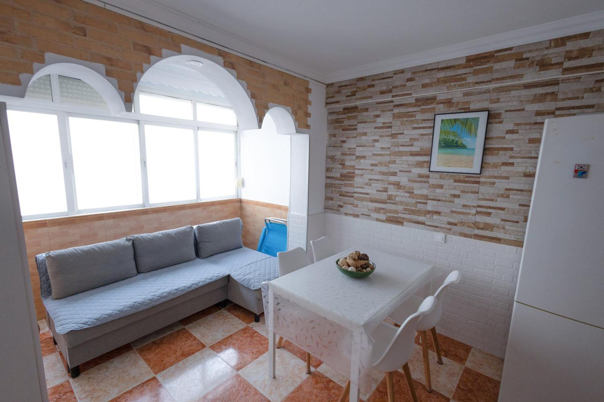 Piso Completo Cerca De Playa Y Estacion Tren Apartment Torremolinos
